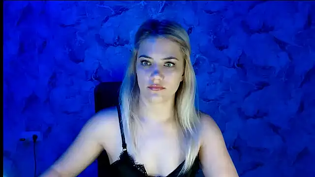 Snapshot of nika_gold1 chatting on October 13, 2025, 5:47 pm nika gold1 online show from October 13, 2025, 5:47 pm