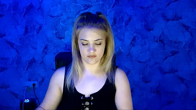 Snapshot of nika_gold1 chatting on May 15, 2026, 1:31 pm nika gold1 online show from May 15, 2026, 1:31 pm
