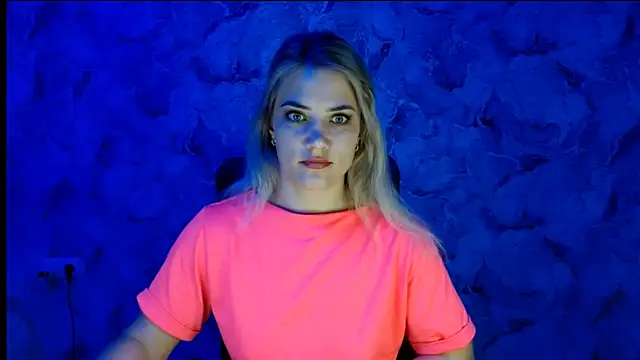 Snapshot of nika_gold1 chatting on October 8, 2025, 11:56 am nika gold1 online show from October 8, 2025, 11:56 am