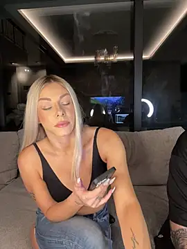 SexOnMyLvL online show from April 19, 2026, 8:22 pm