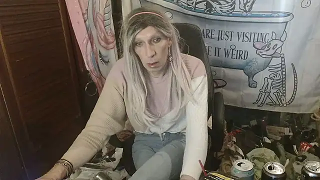 Ombeline1 online show from February 20, 2026, 2:52 pm