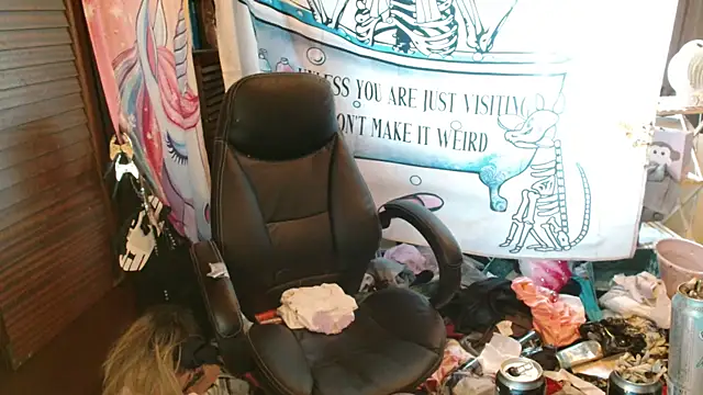 Ombeline1 online show from March 19, 2026, 7:30 am