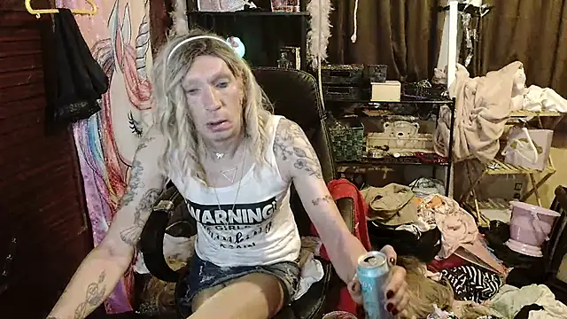 Ombeline1 online show from November 7, 2025, 4:17 am