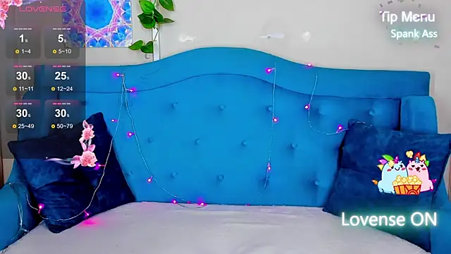 MilliStrii online show from November 15, 2025, 1:31 am