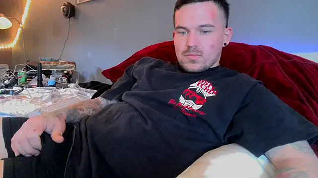 bigcocktat2dude603 online show from March 7, 2025, 8:44 pm