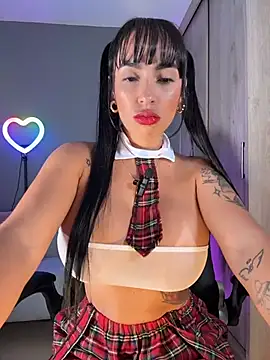 alina cruz online show from January 15, 2026, 11:08 pm