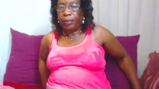 Snapshot of Freakyassnwildx chatting on December 19, 2025, 5:59 pm Freakyassnwildx online show from December 19, 2025, 5:59 pm