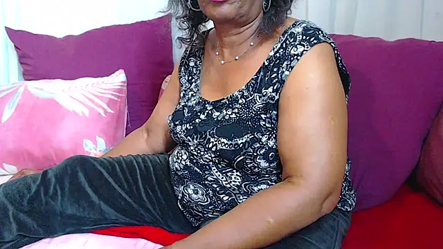 Snapshot of Freakyassnwildx chatting on November 27, 2025, 2:39 pm Freakyassnwildx online show from November 27, 2025, 2:39 pm