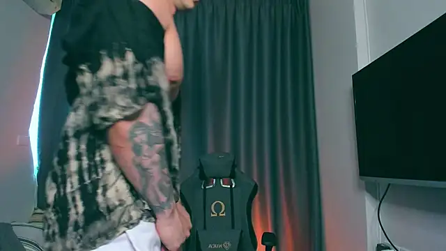 Snapshot of Samuel_Andrew chatting on March 7, 2025, 5:40 am Samuel Andrew online show from March 7, 2025, 5:40 am