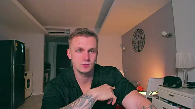 Snapshot of Samuel_Andrew chatting on October 10, 2025, 4:35 am Samuel Andrew online show from October 10, 2025, 4:35 am