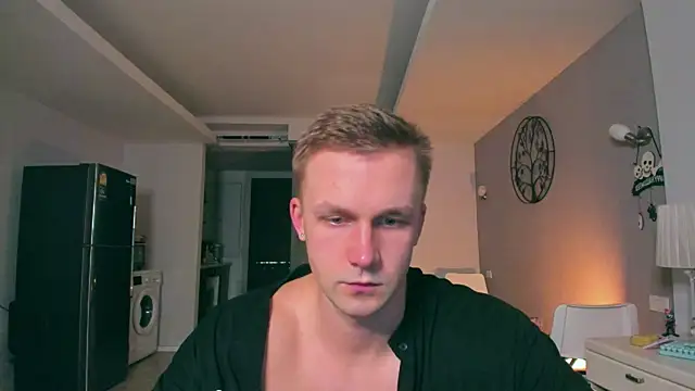 Samuel Andrew online show from November 21, 2025, 1:59 am