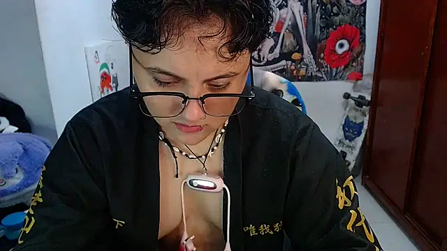 Snapshot of isabeautyx19 chatting on May 12, 2026, 1:46 am isabeautyx19 online show from May 12, 2026, 1:46 am