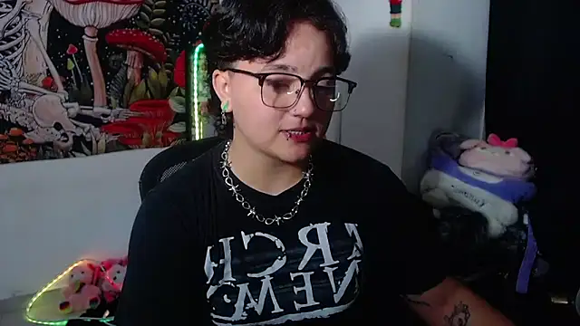 isabeautyx19 online show from June 30, 2026, 1:38 am