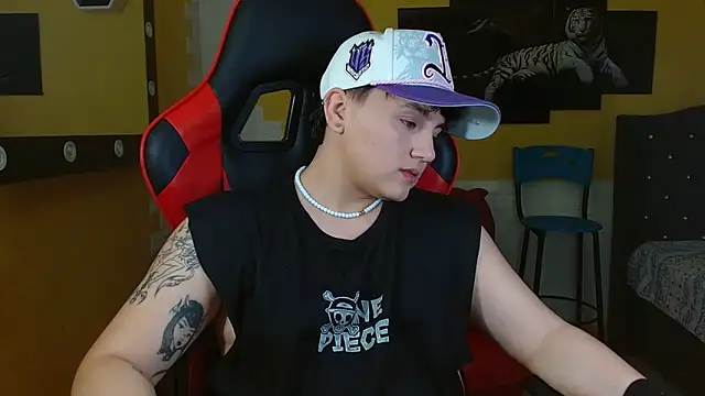 isabeautyx19 online show from November 21, 2025, 4:33 am