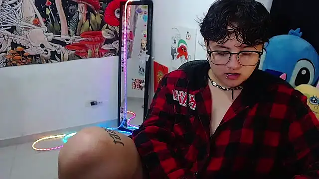 isabeautyx19 online show from July 5, 2026, 1:32 am