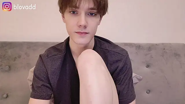 Snapshot of callmenineoneseven chatting on February 17, 2026, 11:35 pm callmenineoneseven online show from February 17, 2026, 11:35 pm