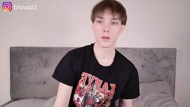 Snapshot of callmenineoneseven chatting on February 27, 2026, 4:45 am callmenineoneseven online show from February 27, 2026, 4:45 am