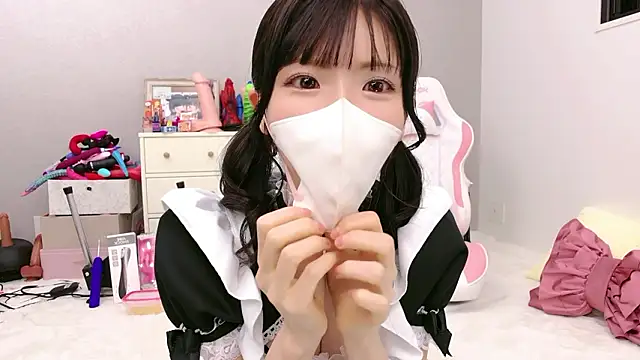 Snapshot of -minami- chatting on April 24, 2026, 12:07 pm -minami- online show from April 24, 2026, 12:07 pm