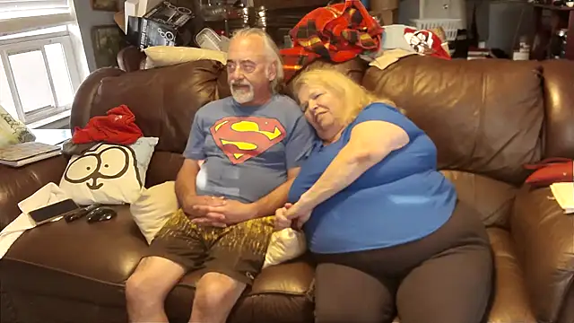 PincheDave4u online show from February 26, 2025, 11:41 pm