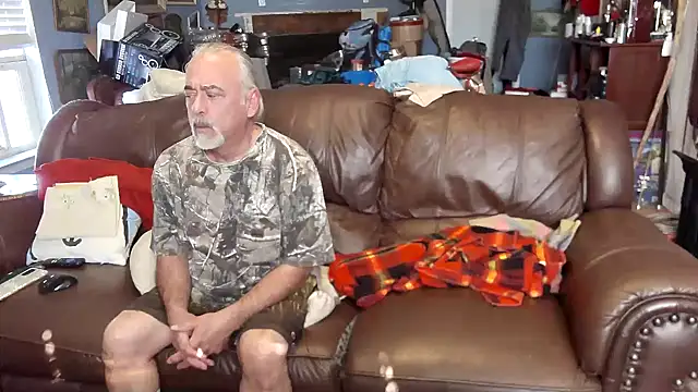 PincheDave4u online show from March 16, 2025, 9:58 pm