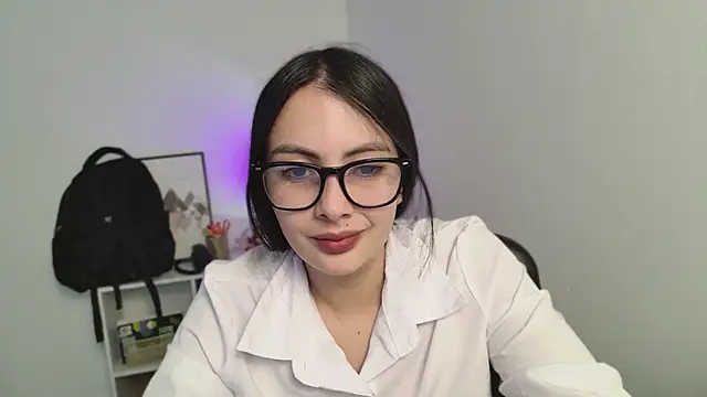 Snapshot of lalawhitte chatting on July 22, 2026, 9:17 pm lalawhitte online show from July 22, 2026, 9:17 pm