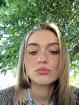 Goldloeckchen159 online show from June 7, 2026, 12:43 pm