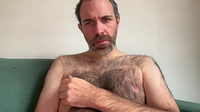 Snapshot of Brianjonest chatting on November 6, 2025, 2:43 pm Brianjonest online show from November 6, 2025, 2:43 pm