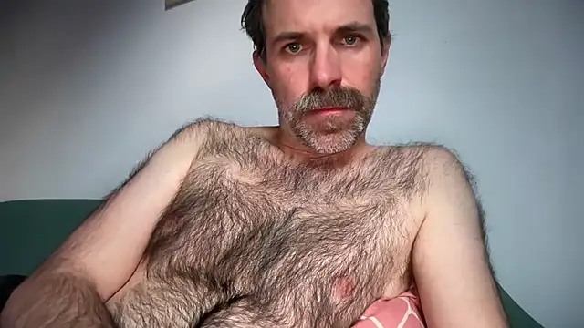 Snapshot of Brianjonest chatting on May 9, 2026, 7:06 pm Brianjonest online show from May 9, 2026, 7:06 pm