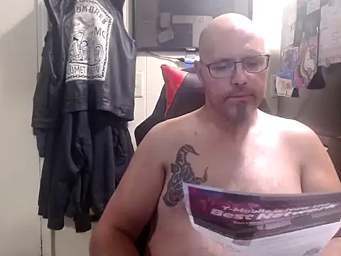 KrazyLegz online show from September 11, 2025, 12:21 am