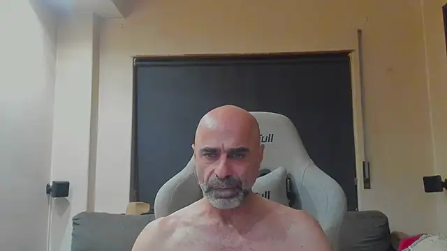 Snapshot of Bicopflirt chatting on July 14, 2026, 11:22 pm Bicopflirt online show from July 14, 2026, 11:22 pm