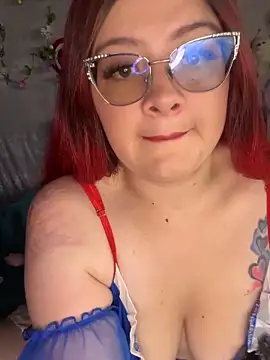 Snapshot of NinaGauther chatting on June 17, 2026, 2:38 pm NinaGauther online show from June 17, 2026, 2:38 pm