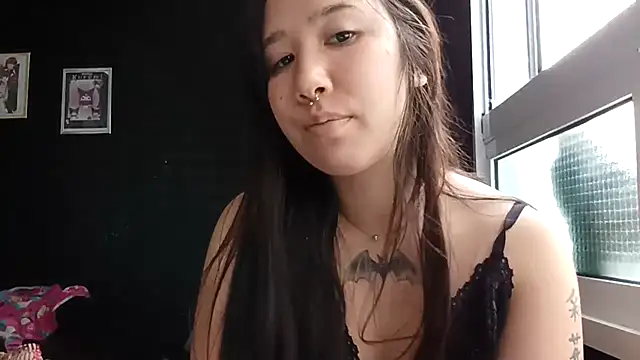 Snapshot of Japabaixinha chatting on October 13, 2025, 11:01 am Japabaixinha online show from October 13, 2025, 11:01 am