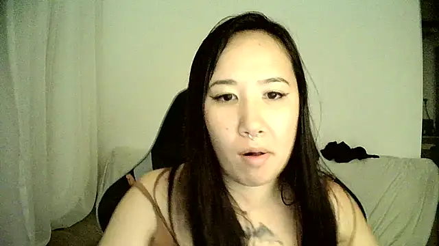 Snapshot of Japabaixinha chatting on March 21, 2025, 12:29 am Japabaixinha online show from March 21, 2025, 12:29 am