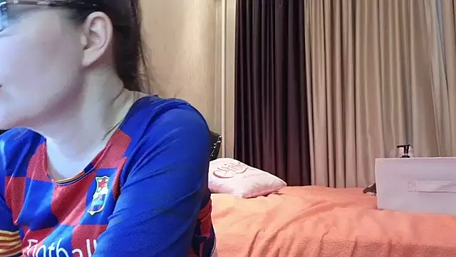 Snapshot of DashaHart chatting on January 2, 2025, 10:11 pm DashaHart online show from January 2, 2025, 10:11 pm