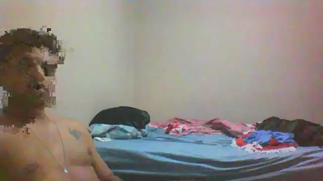 Snapshot of Xcumshot33 chatting on December 4, 2025, 12:20 am Xcumshot33 online show from December 4, 2025, 12:20 am