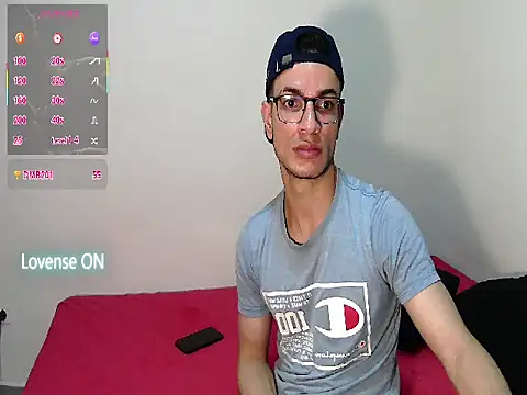 roberth eduard2 online show from May 5, 2026, 1:52 am