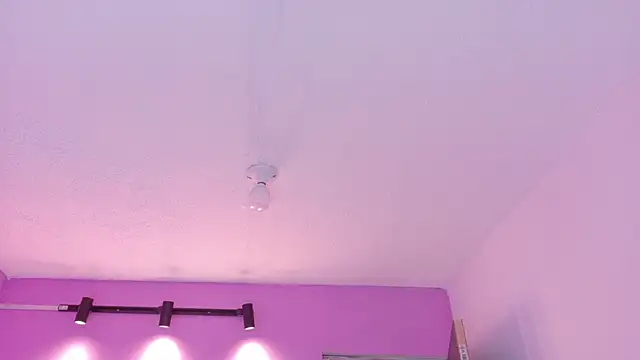 LoveQueen2 online show from March 26, 2026, 11:30 am