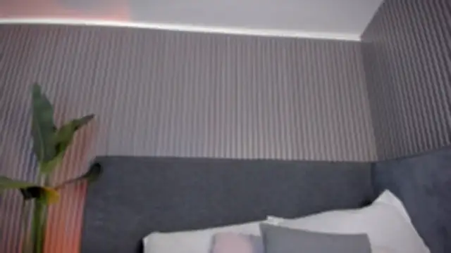 emelie 89 online show from May 26, 2026, 12:03 pm