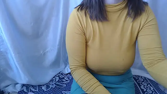 Burberrry  online show from February 26, 2026, 8:58 am