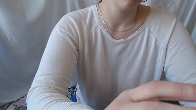 Snapshot of Burberrry_ chatting on April 22, 2026, 7:59 am Burberrry online show from April 22, 2026, 7:59 am