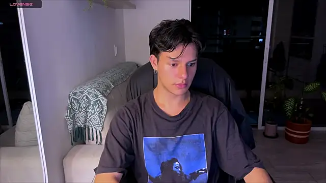 Alexxblue online show from March 23, 2025, 4:27 am