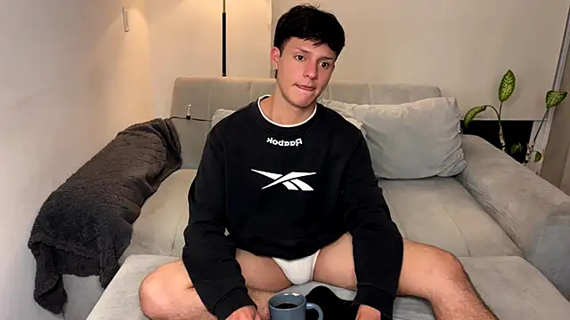 Alexxblue online show from December 2, 2025, 9:11 am