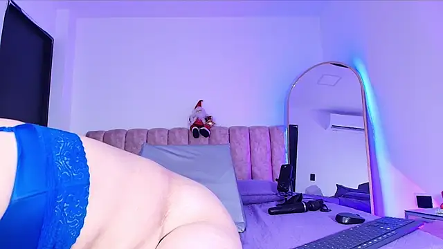 diane di online show from December 22, 2025, 7:14 pm