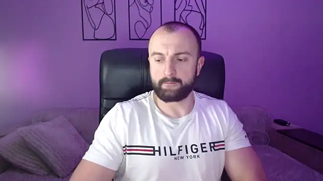 brindlefly6969 online show from February 5, 2026, 3:08 pm