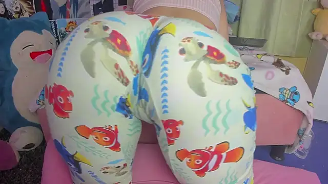 bonnie moon online show from December 23, 2025, 4:12 am