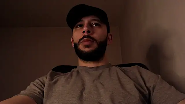 henryaxe online show from October 26, 2025, 7:42 am