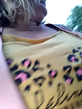 lady charlyne online show from September 9, 2025, 6:39 pm