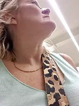 lady charlyne online show from January 14, 2025, 3:04 pm