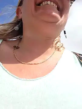 lady charlyne online show from February 1, 2025, 4:43 pm