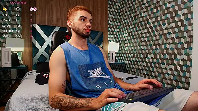 Snapshot of Michael_magno chatting on September 12, 2025, 8:52 pm Michael magno online show from September 12, 2025, 8:52 pm